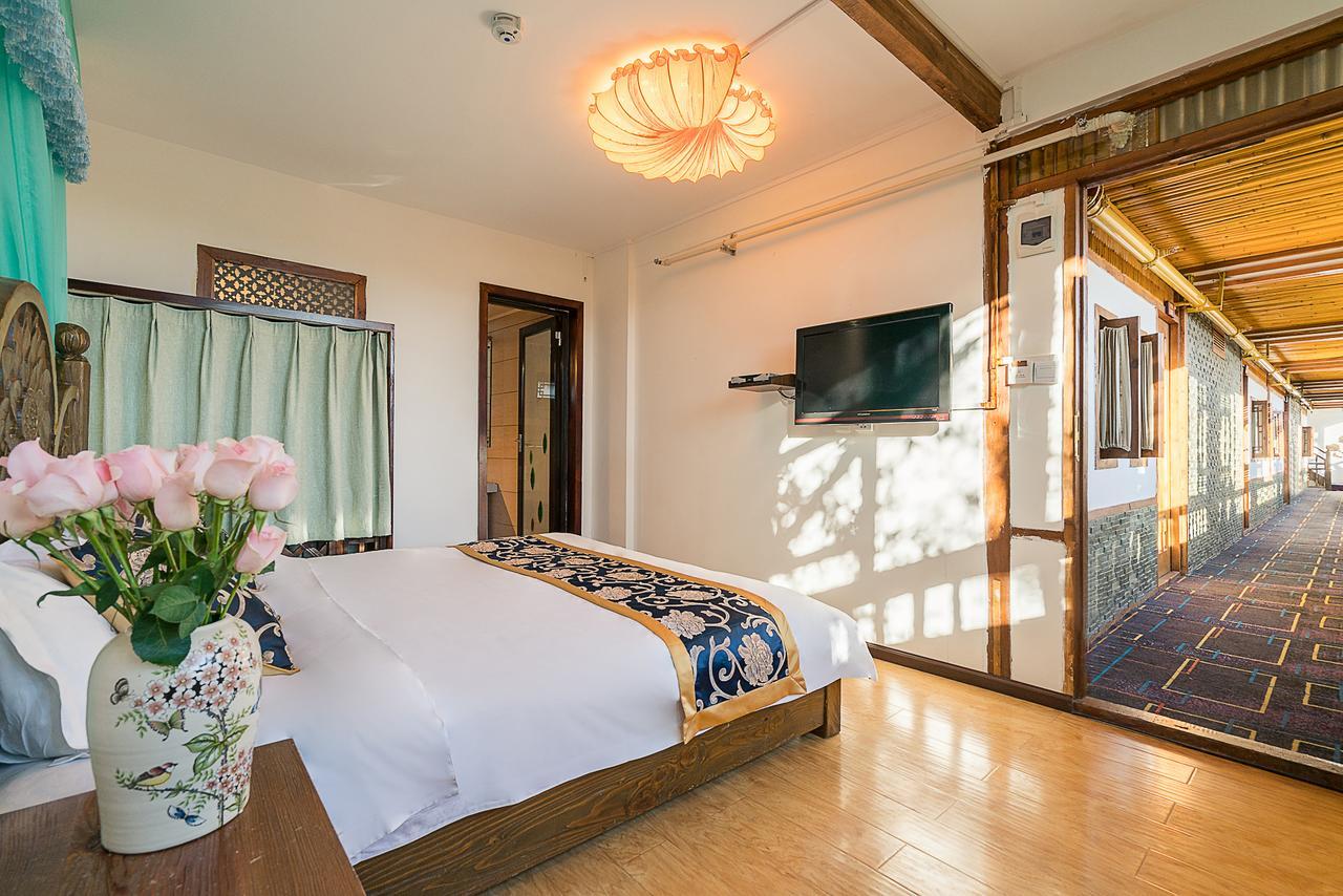 Love Cloud Boutique Chain Hotel In The Water Side ليجيانغ المظهر الخارجي الصورة