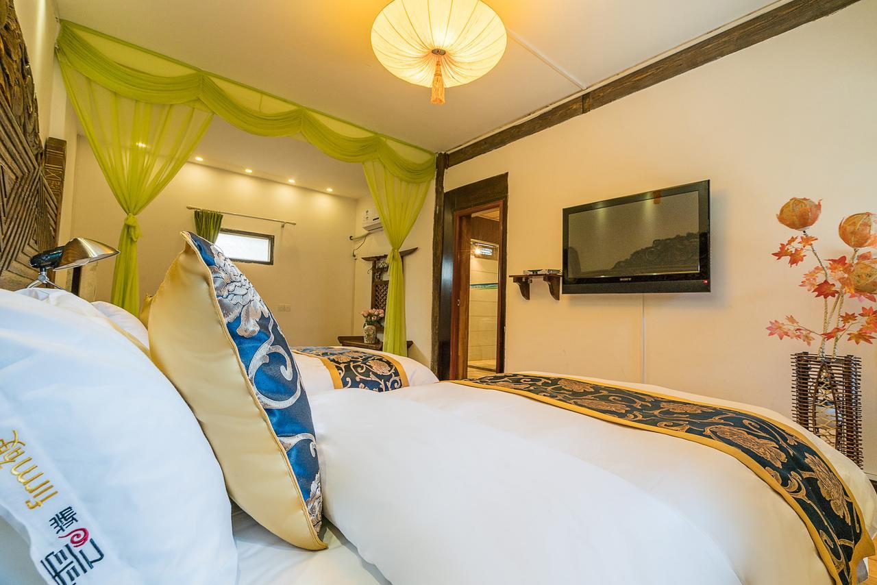 Love Cloud Boutique Chain Hotel In The Water Side ليجيانغ المظهر الخارجي الصورة